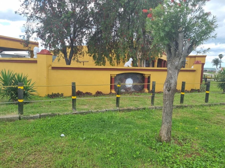 4 Bedroom Property for Sale in Kwa Nobuhle Eastern Cape
